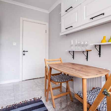 Vibrant Flat With Balcony In Maltepe Appartamento Provincia di Provincia di Istanbul Esterno foto