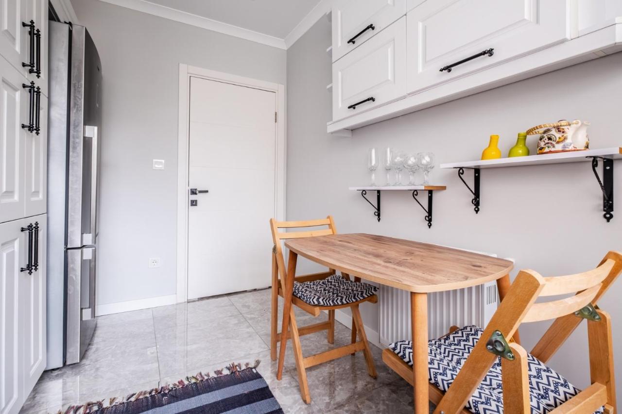 Vibrant Flat With Balcony In Maltepe Appartamento Provincia di Provincia di Istanbul Esterno foto