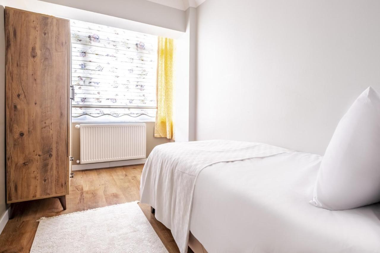 Vibrant Flat With Balcony In Maltepe Appartamento Provincia di Provincia di Istanbul Esterno foto